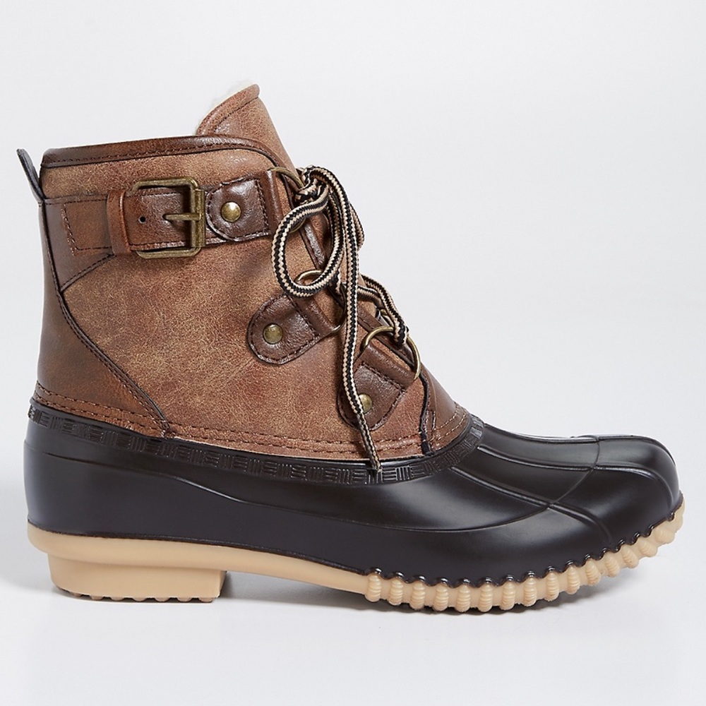 Duck boots